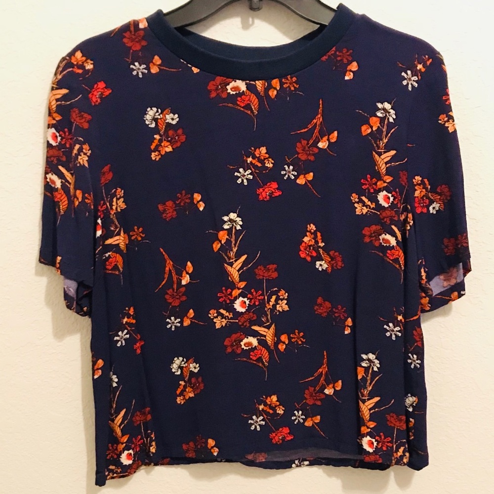 Navy Blue Floral Print Crop Top